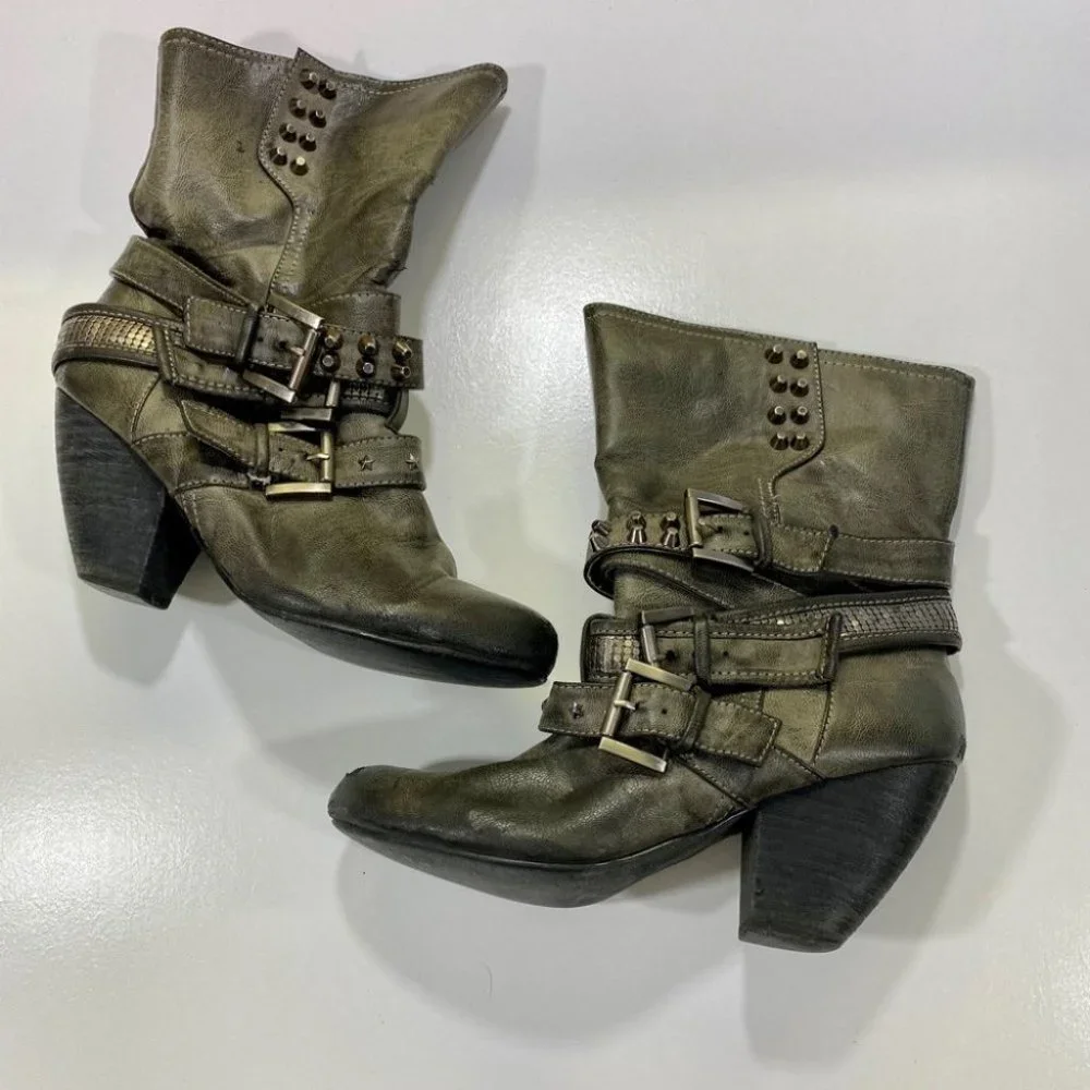 Not Rated Ankle Booties - Picture 3 of 7